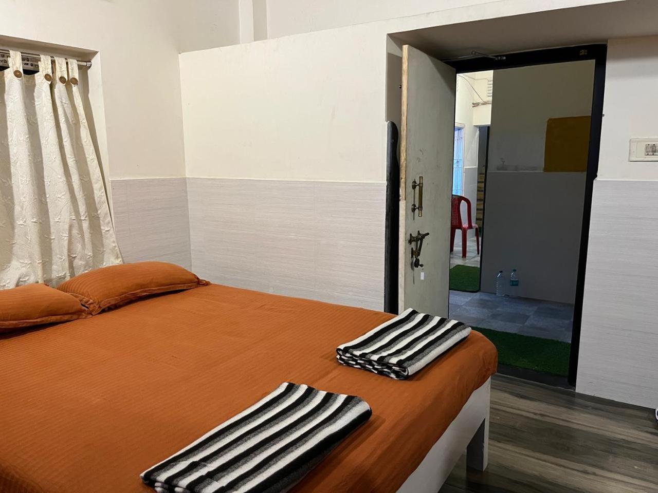 Nirman Homestay 5 Minutes Walk To Beach Пури Екстериор снимка