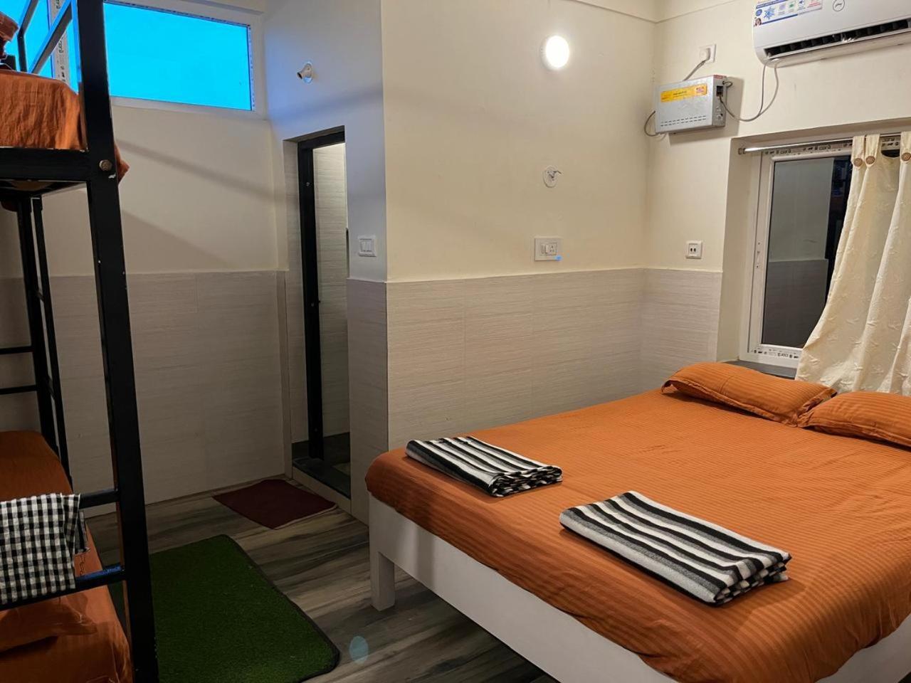 Nirman Homestay 5 Minutes Walk To Beach Пури Екстериор снимка